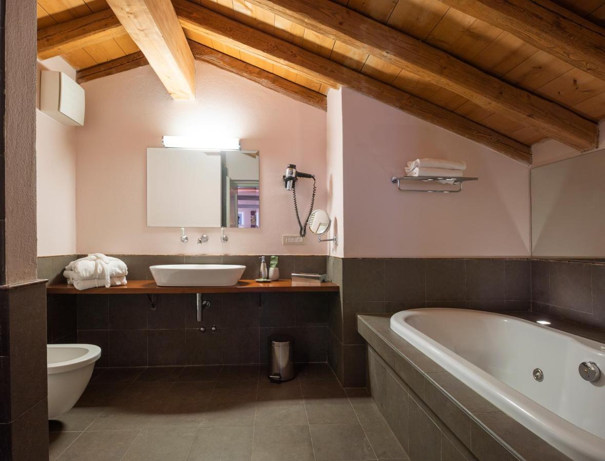 Locanda Ca Dei Santi Индуно-Олона Экстерьер фото
