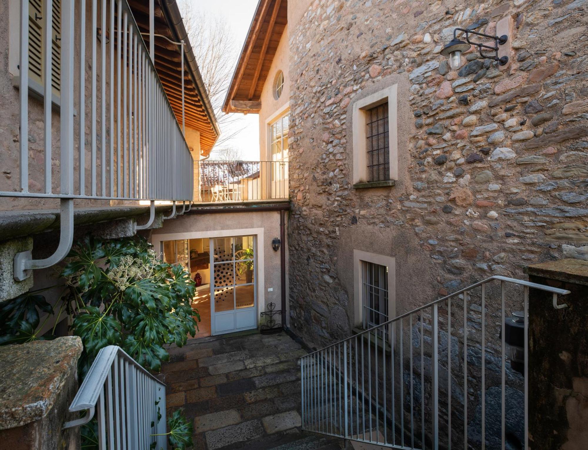 Locanda Ca Dei Santi Индуно-Олона Экстерьер фото